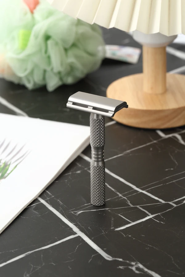 YAQI Ghost Cross Grain Pattern Titanium Light Weight Safety Razor