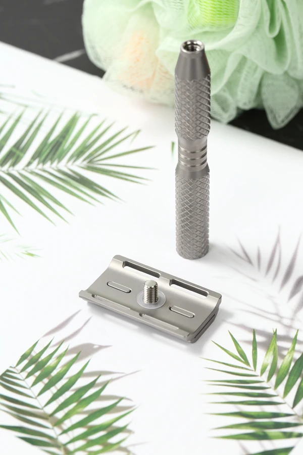 YAQI Ghost Cross Grain Pattern Titanium Light Weight Safety Razor