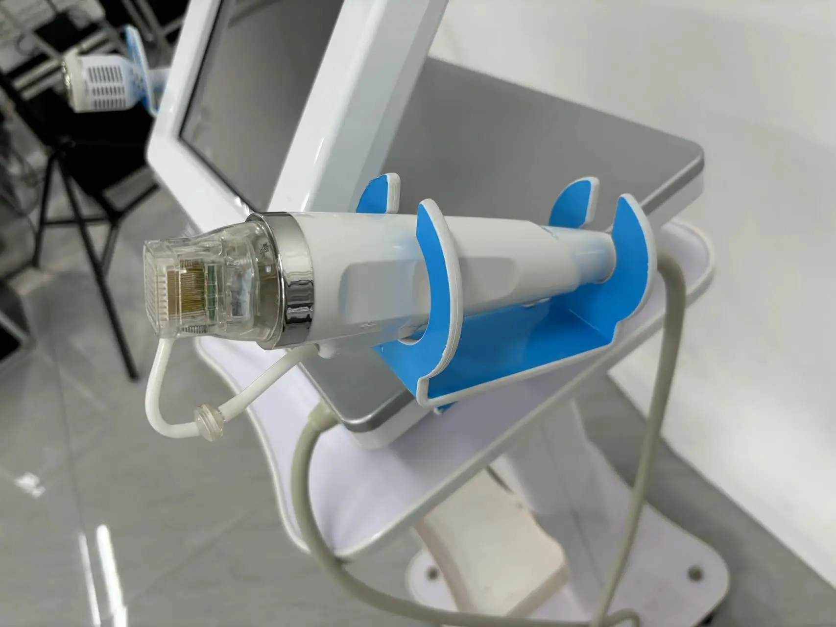 Gold Fractional RF Cartridges 64 Pins For Morpheus 8 Fractional Radiofrequency Tips For Facial Body Aesthetic Machine