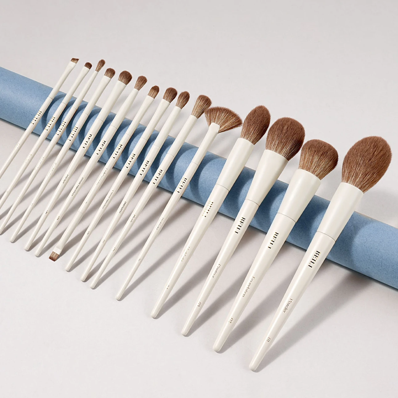 BEILI 15 Pcs Beige Premium Synthetic Makeup Brush Sets Foundation Concealer Eyeshadow Eyeliner Blush Blending Highlight Brush