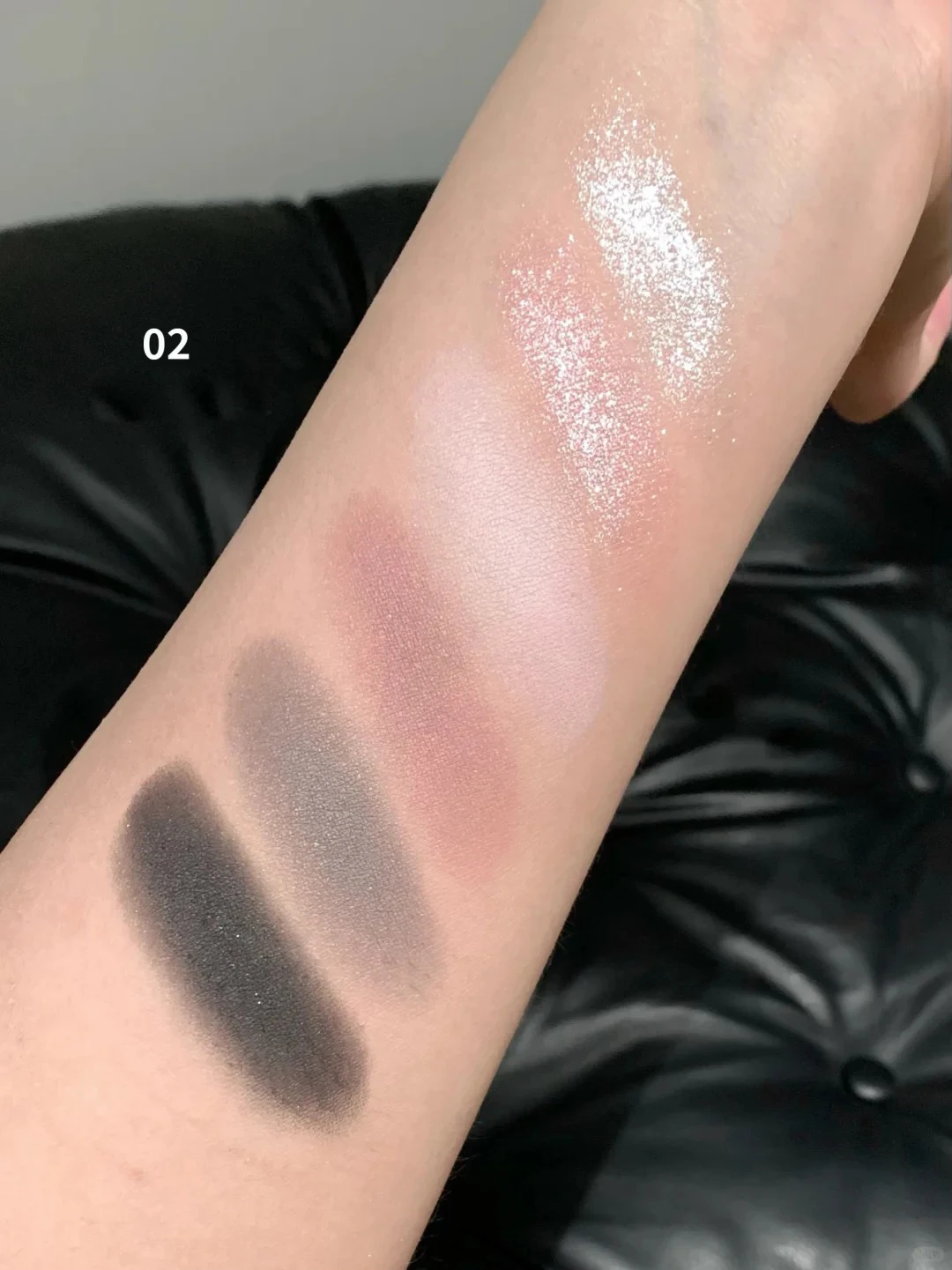 Flower Knows Knight Unicorn 6 Color Satin Eyeshadow Palette Shimmer Matte Long Lasting High Pigment Fairycore Dreamy Makeup