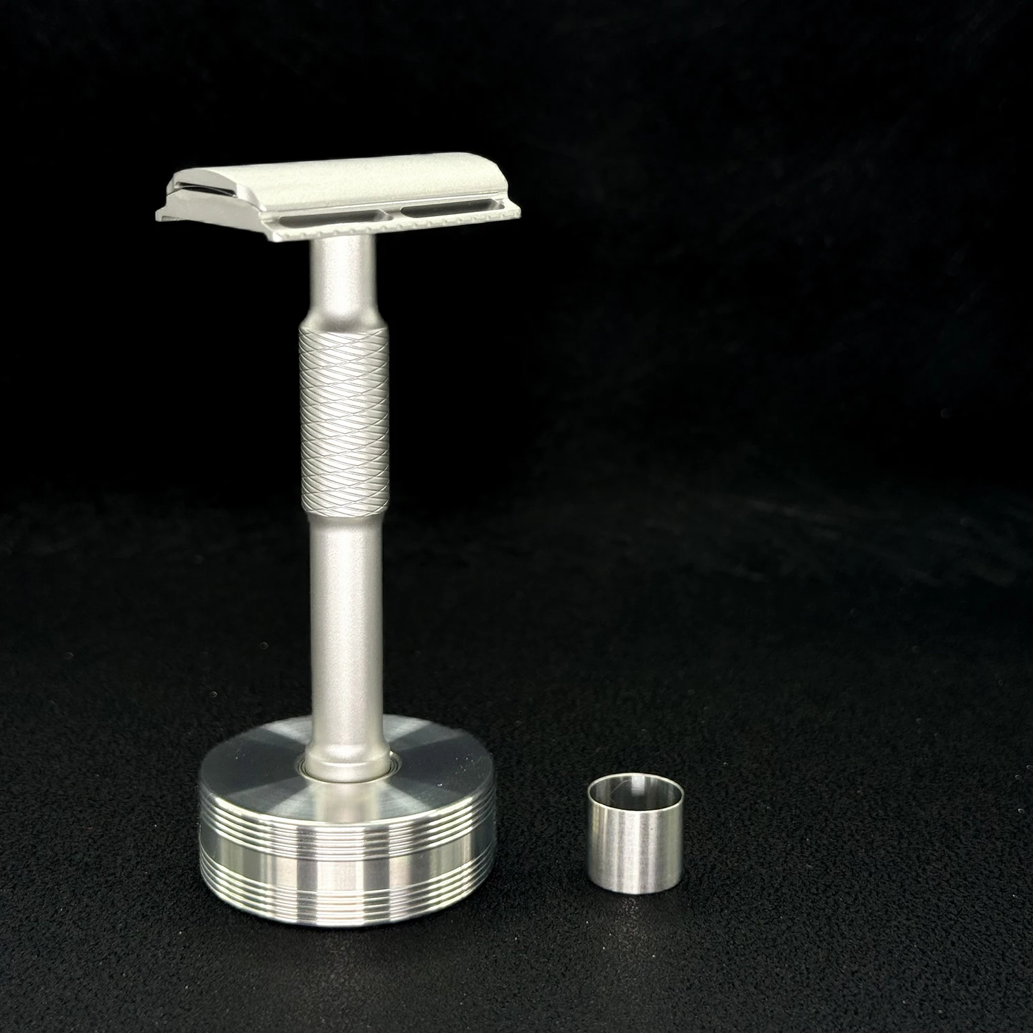 CNC Process 316L Stainless Steel Variable Diameter Shaver Base Razor Stand