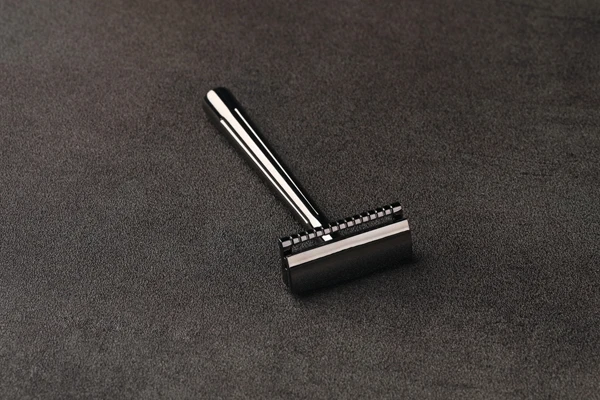 YAQI SE Katana /Globe Trotter Single Edge Safety Razor for Mens