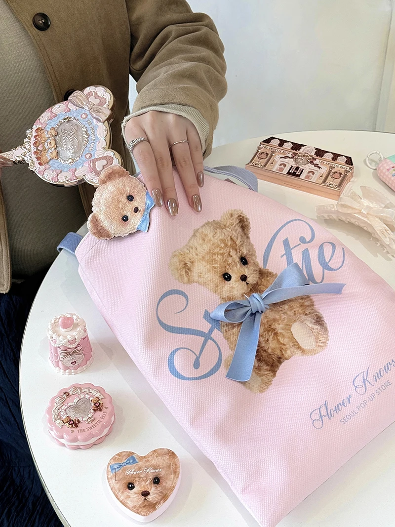 Flower Knows Makeup Kit Sweetie Bear Concealer Palette Silk Satin Blusher Lip Jelly Mirror Hair Clip Makeup Bag Mini Powder Set