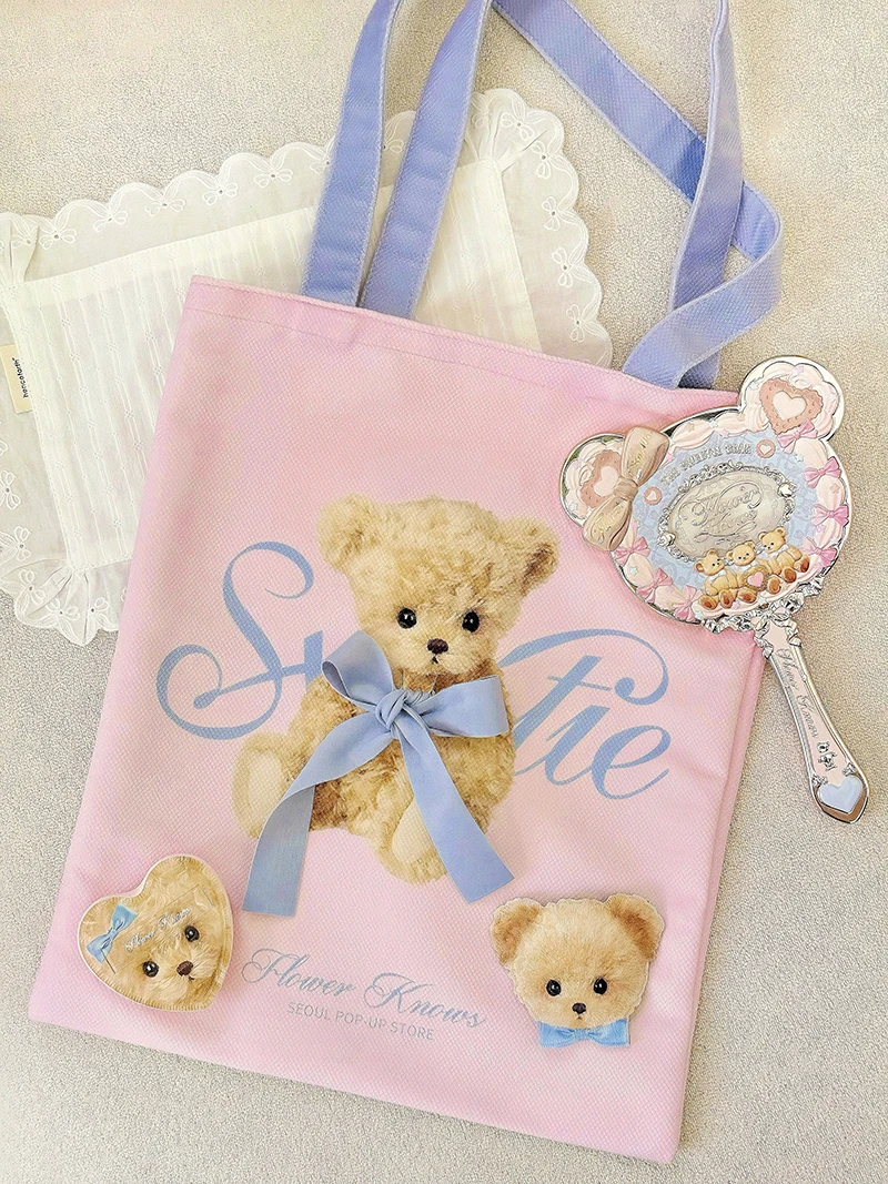Flower Knows Makeup Kit Sweetie Bear Concealer Palette Silk Satin Blusher Lip Jelly Mirror Hair Clip Makeup Bag Mini Powder Set