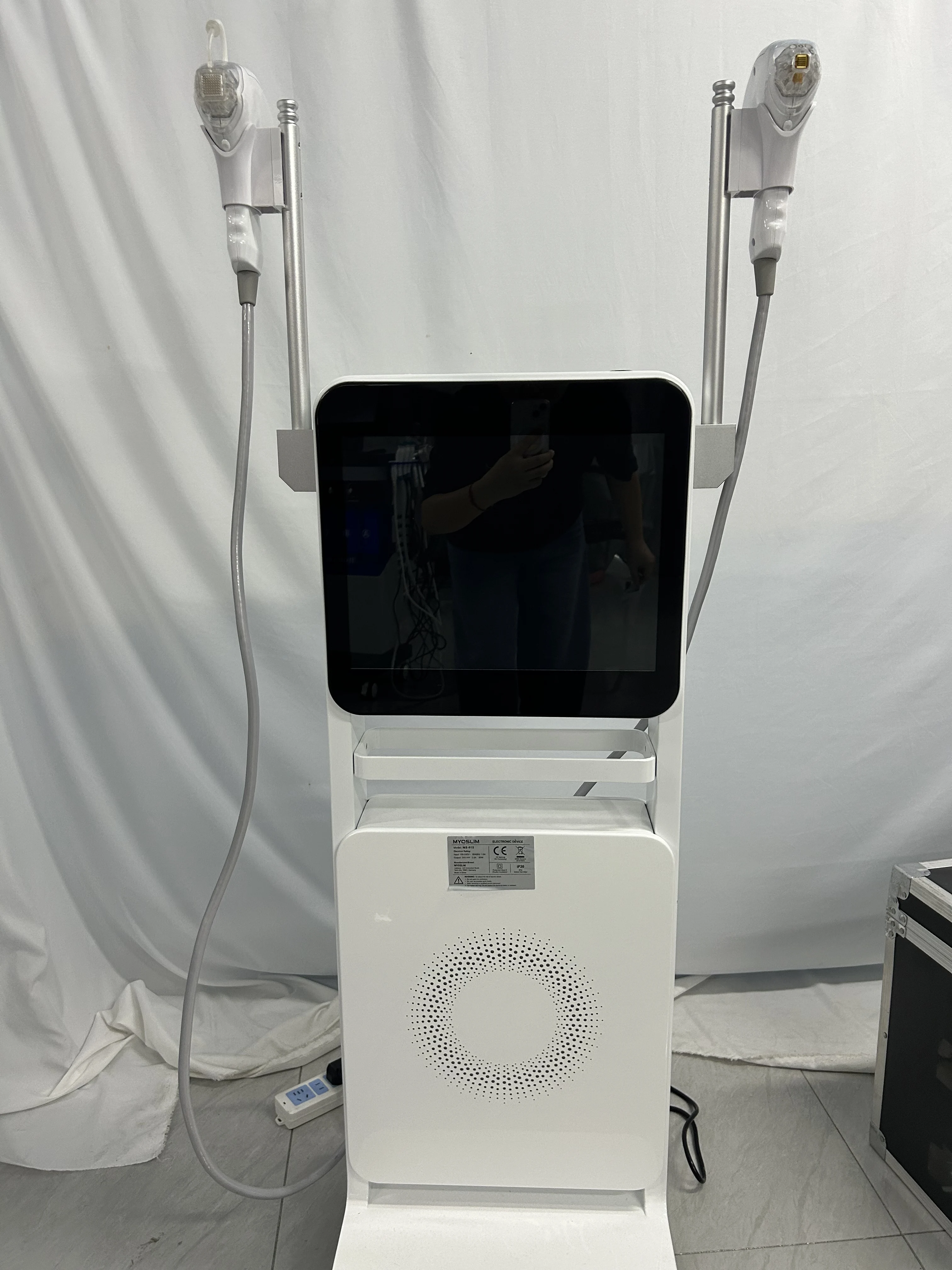 Gold Fractional Morpheus 8 Facial Body Rf Microneedling Catridges 64 Pins Inmode Radiofrecuent Morpheus8 Mchine