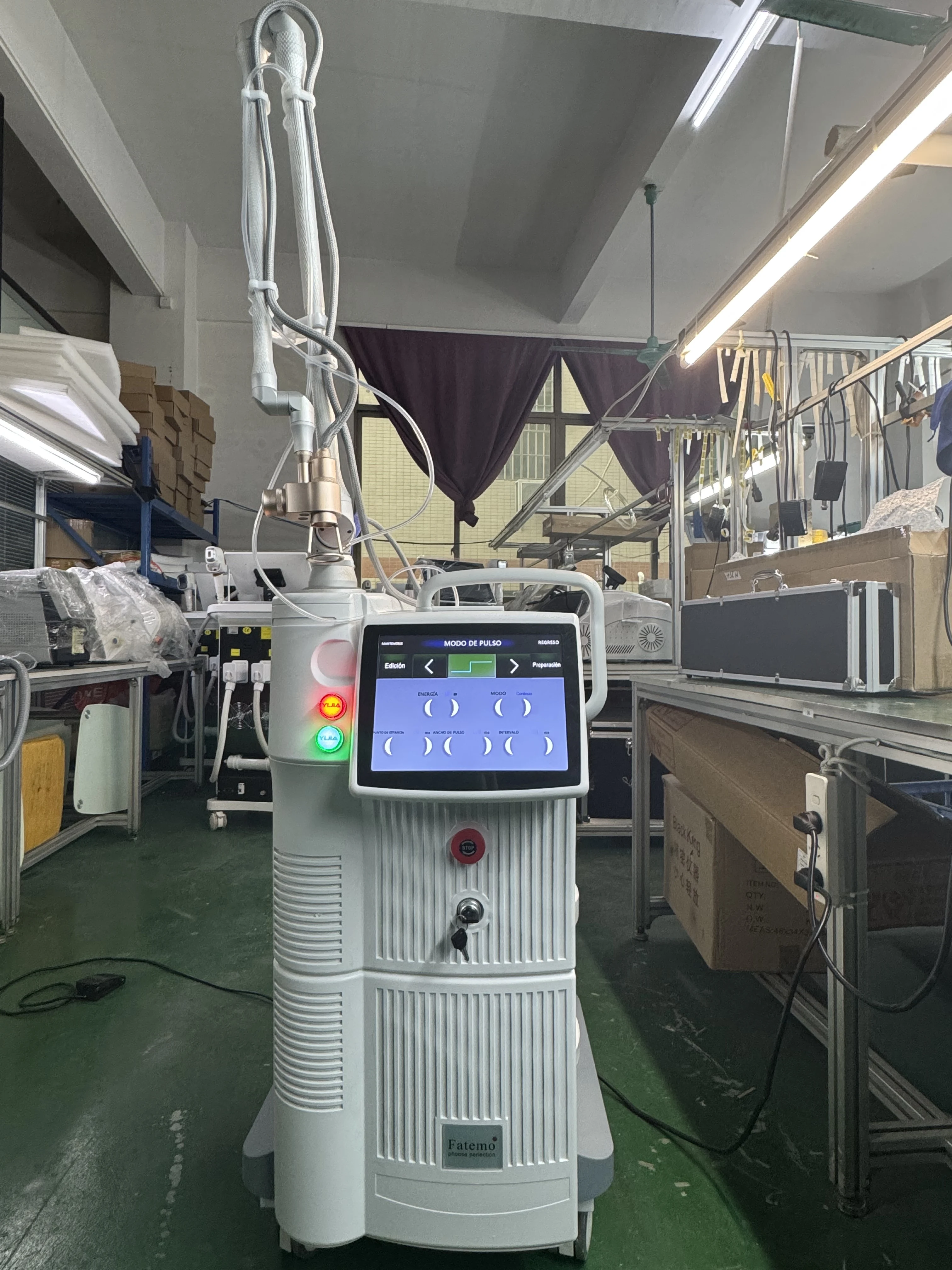 Newest Design 4D Fotona Co2 Fractional Lase Treatment Machine 10600nm Lase Beaut Machine For Resuacing Acne Scars