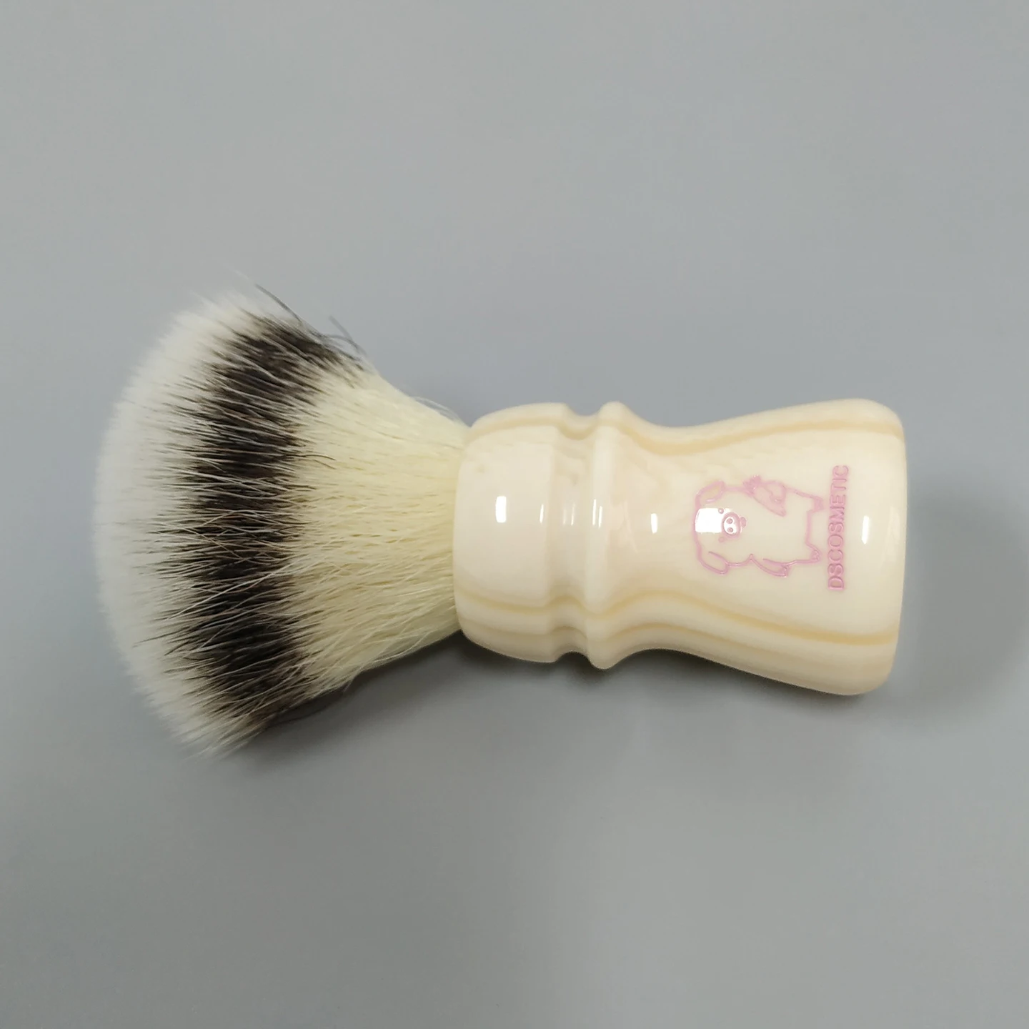 Dscosmetic Pink Piggy CN6 Synthetic Hair with Resin Handle for Man Wet Shaving