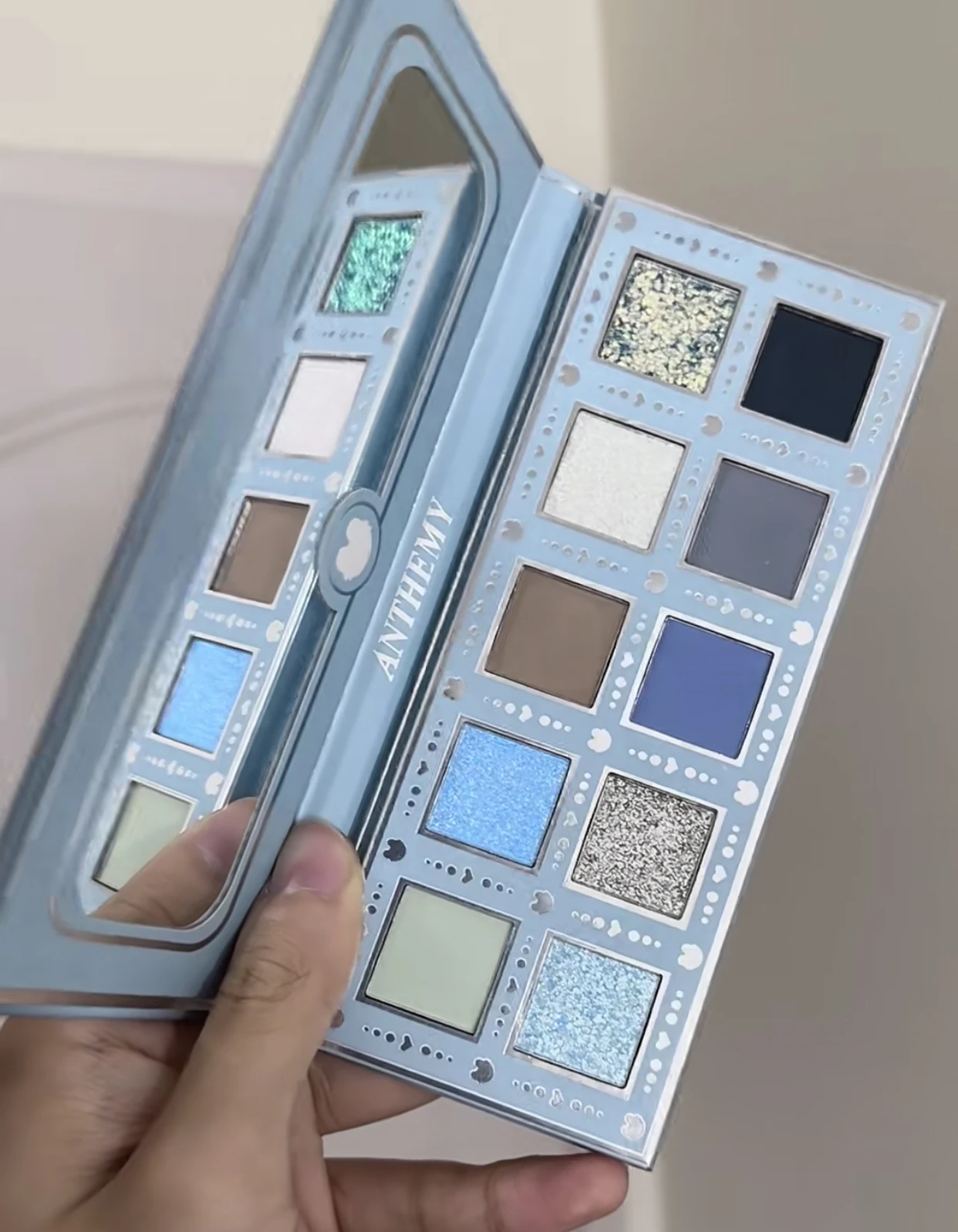 Anthemy 10 Color Matte Pearl Shimmer Glitter Chameleon Eyeshadow Palette