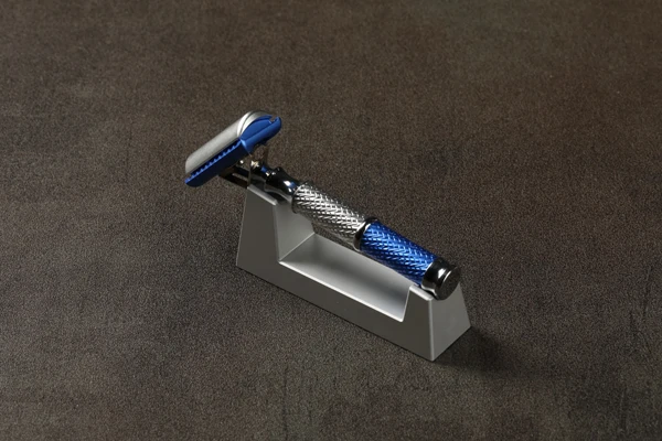 YAQI Wedge Colorful Men's Shaving Razor Holder - Stylish And Practical Grooming Accessory