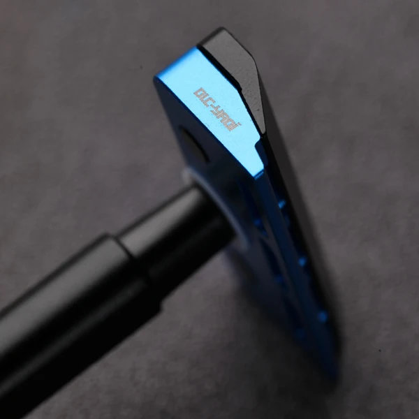 YAQI Black and Blue Color Tachi(Aluminum Version) Light Weight Single Edge Safety Razor