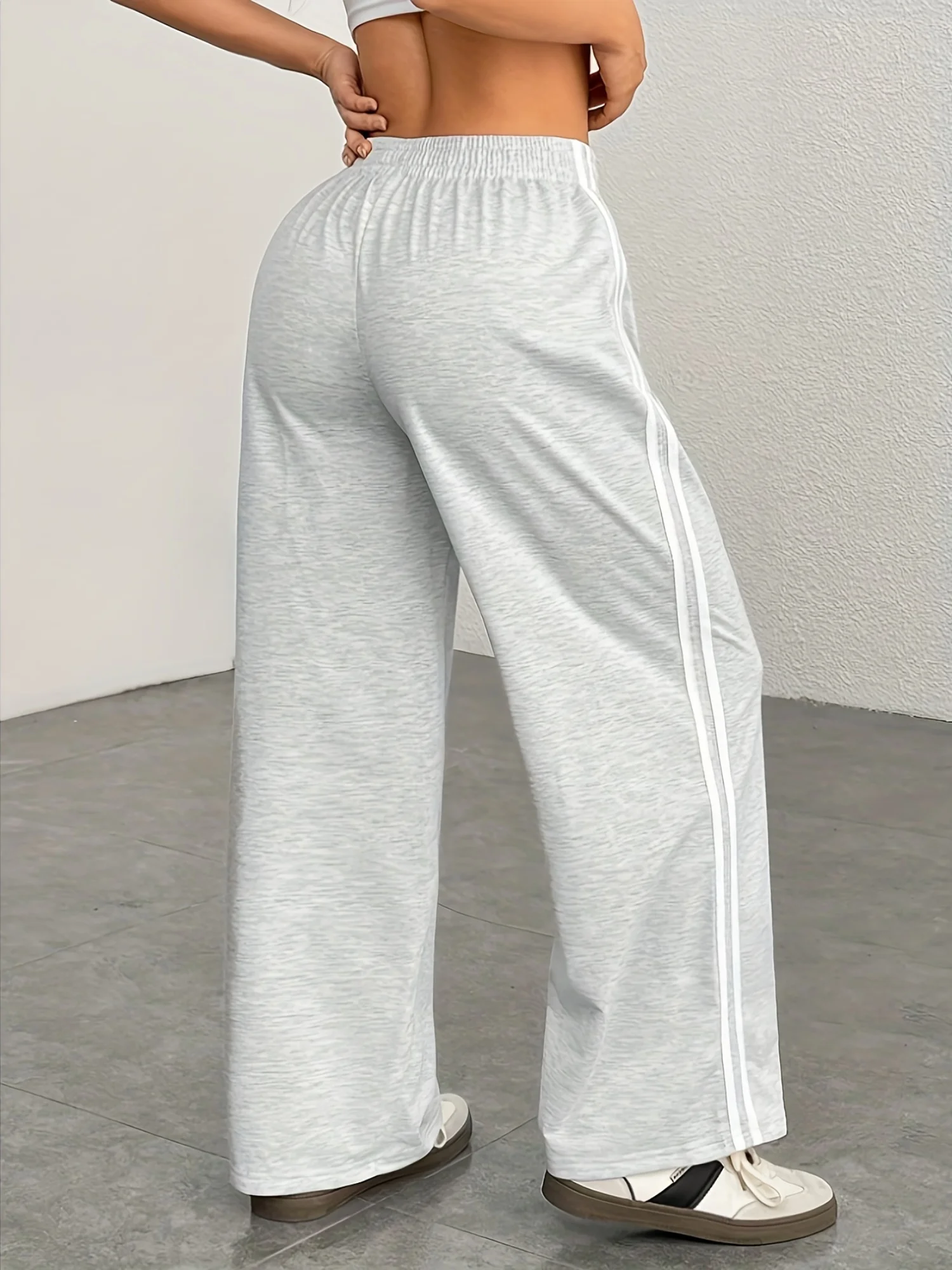 Women's Casual Wide Leg Pants Striped Loose Fit Trousers Comfortable Fashionable Ladies' Long Trousers