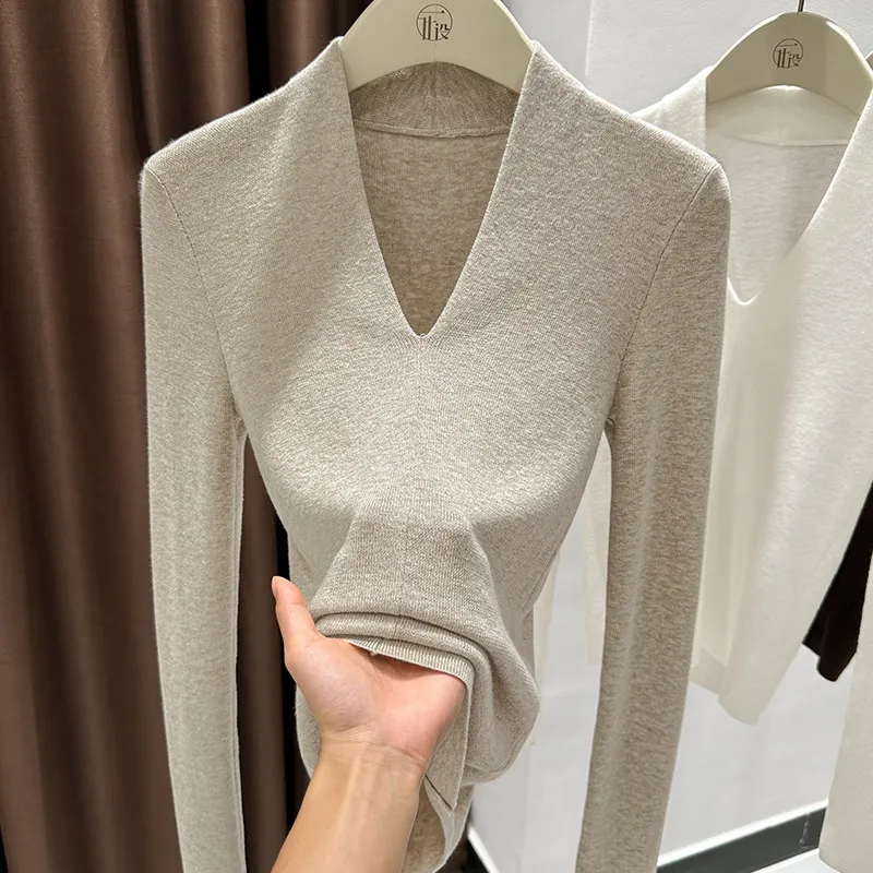 AOSSVIAO Autumn Winter Black V-Neck Women's Pullover Long Sleeve Slim Fit Soft Knit Sweater Soft Versatile Basic Layering Tops