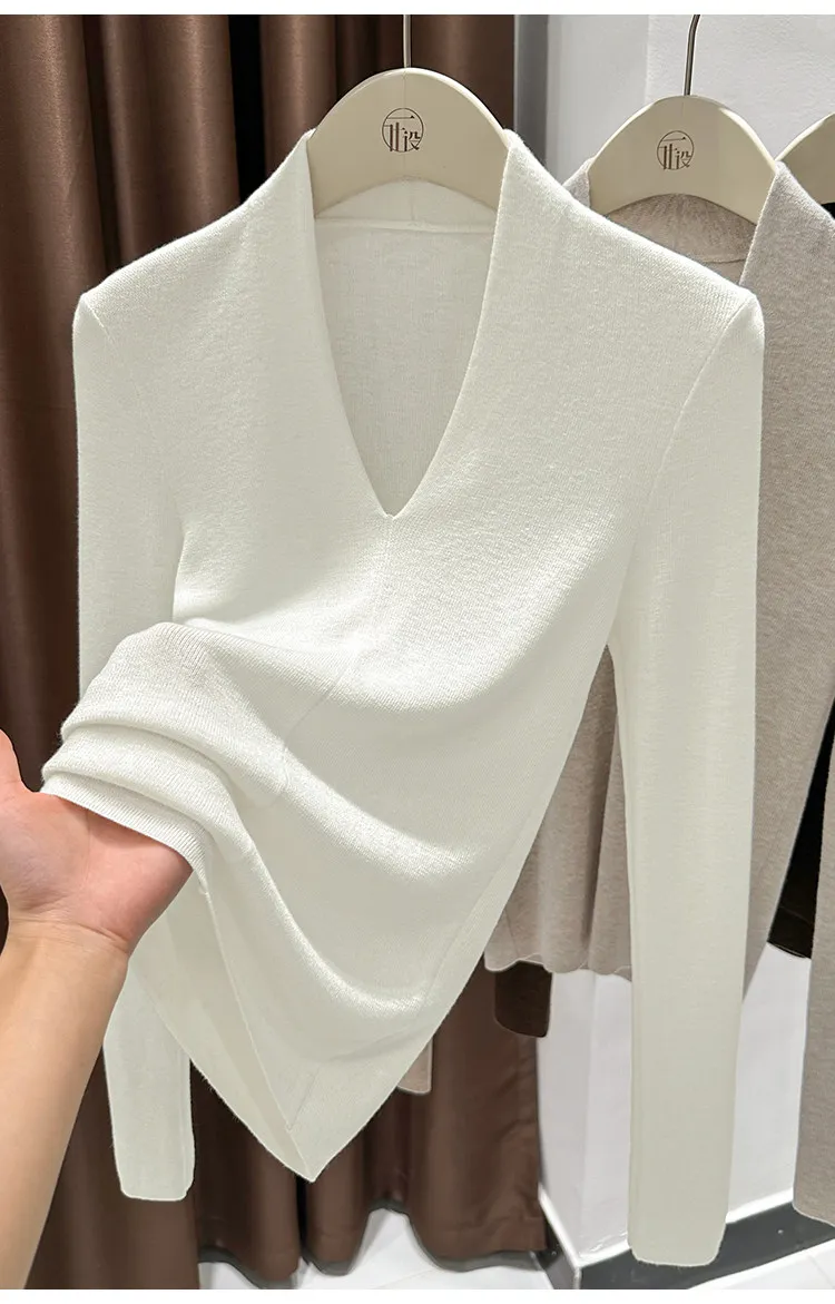 AOSSVIAO Autumn Winter Black V-Neck Women's Pullover Long Sleeve Slim Fit Soft Knit Sweater Soft Versatile Basic Layering Tops