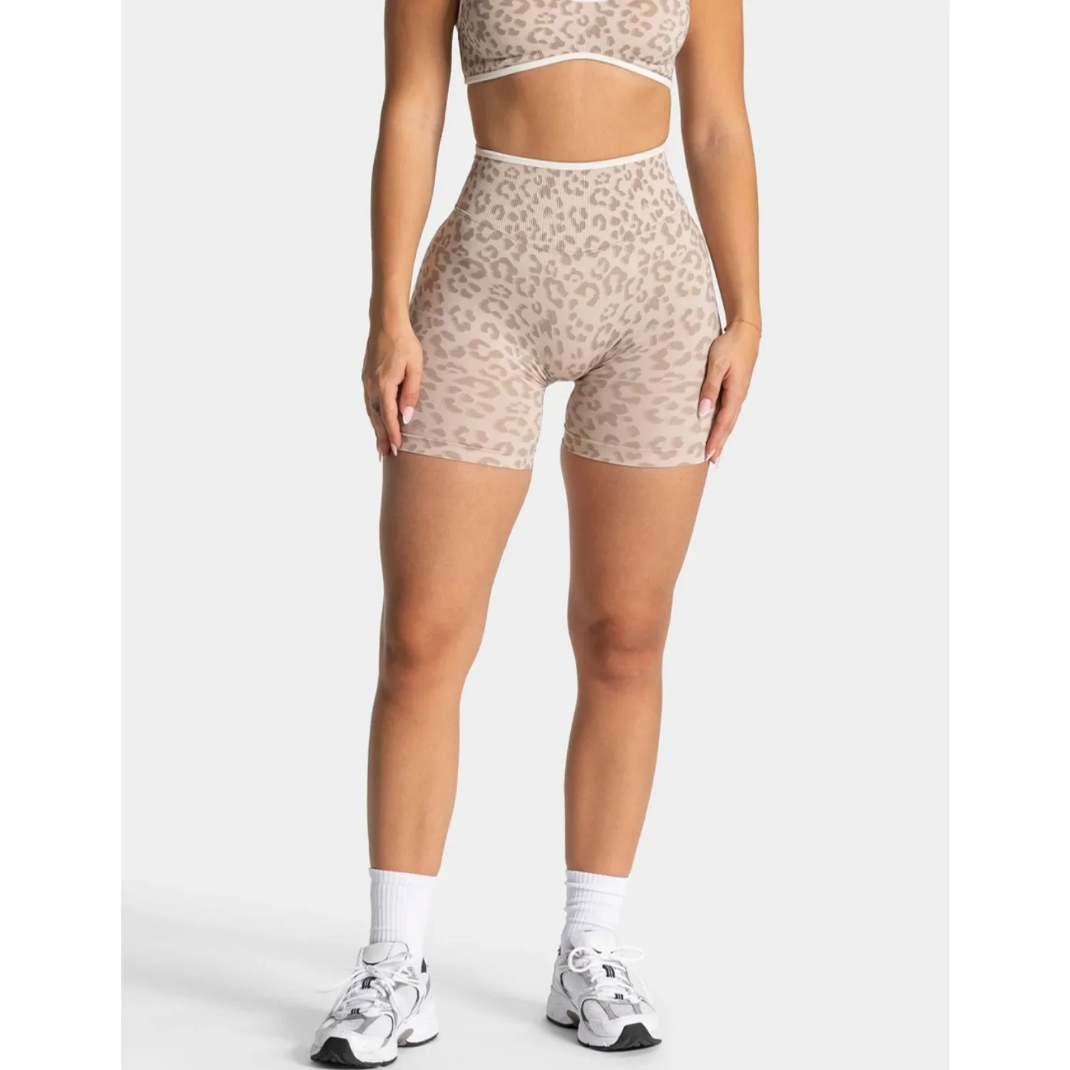 Summer Women's Seamless Leopard Print Sports Shorts White Border Contrasting High Waist Leggings Gym Yoga Exercise Sports Shorts