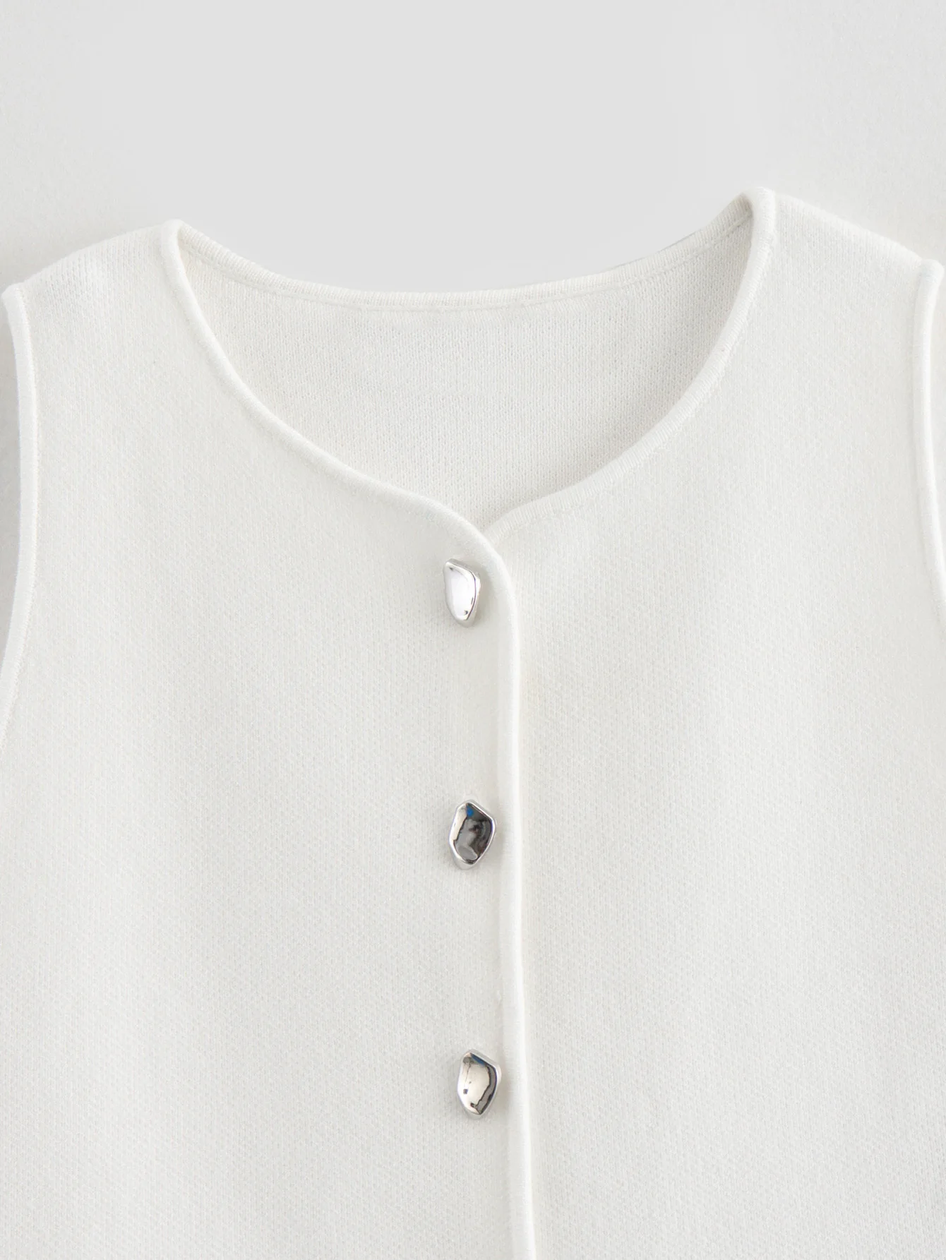 MUJER Pink Knit Sleeveless Vest Women Cropped Sweater Vest Top Women Yellow Button Vests Women Streetwear Waistcoat Knitwears