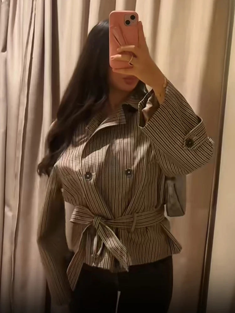 Trendy Plaid Lapel Collar Short Trench Coat Double Breasted Button Belted Waist Coat Women Retro Autumn Daily Street Office Wear