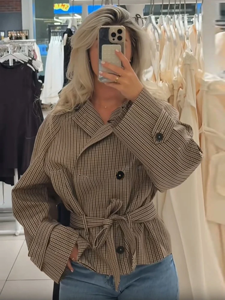 Trendy Plaid Lapel Collar Short Trench Coat Double Breasted Button Belted Waist Coat Women Retro Autumn Daily Street Office Wear