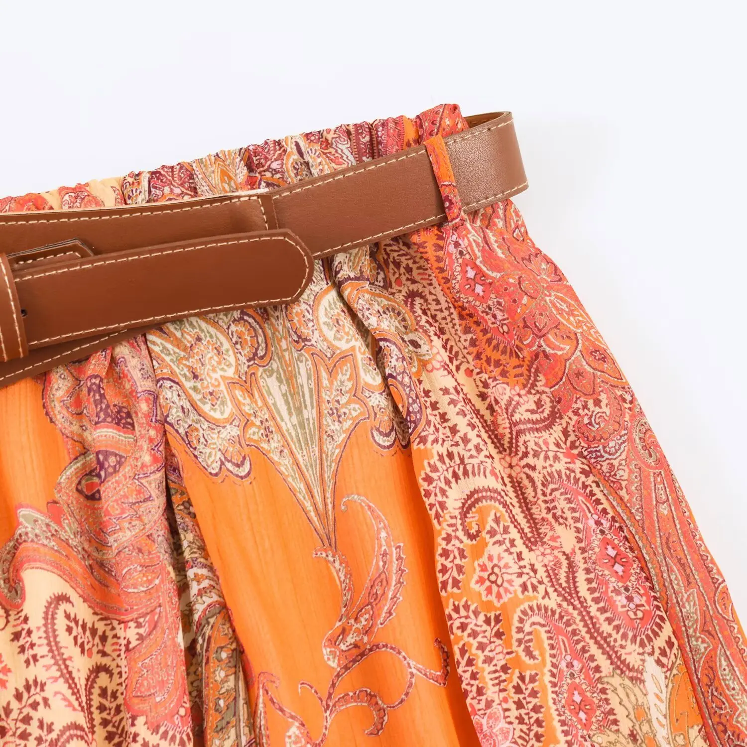 Summer New Skirts Women's 2026 New Fashion Retro Print High Waist Skirts Chic Summer Travel Joker Holiday Women's Skirts