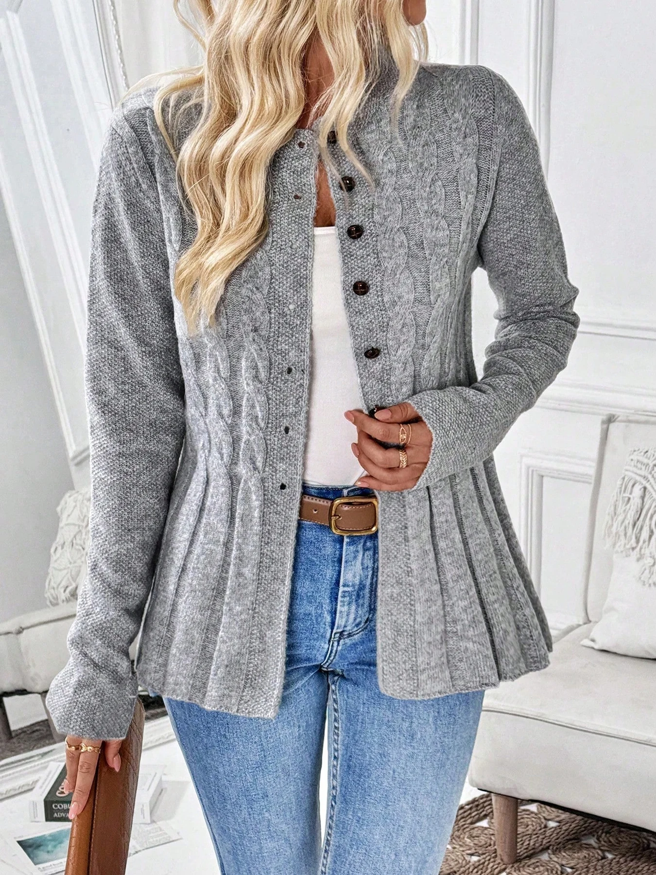Women's Simple Solid Color Long-Sleeved Cardigan Knitted Sweater for Autumn and Winter