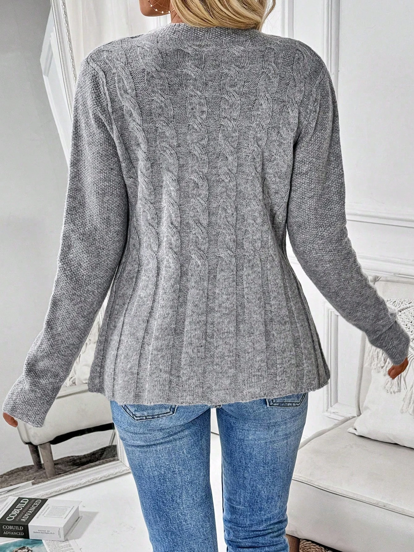 Women's Simple Solid Color Long-Sleeved Cardigan Knitted Sweater for Autumn and Winter