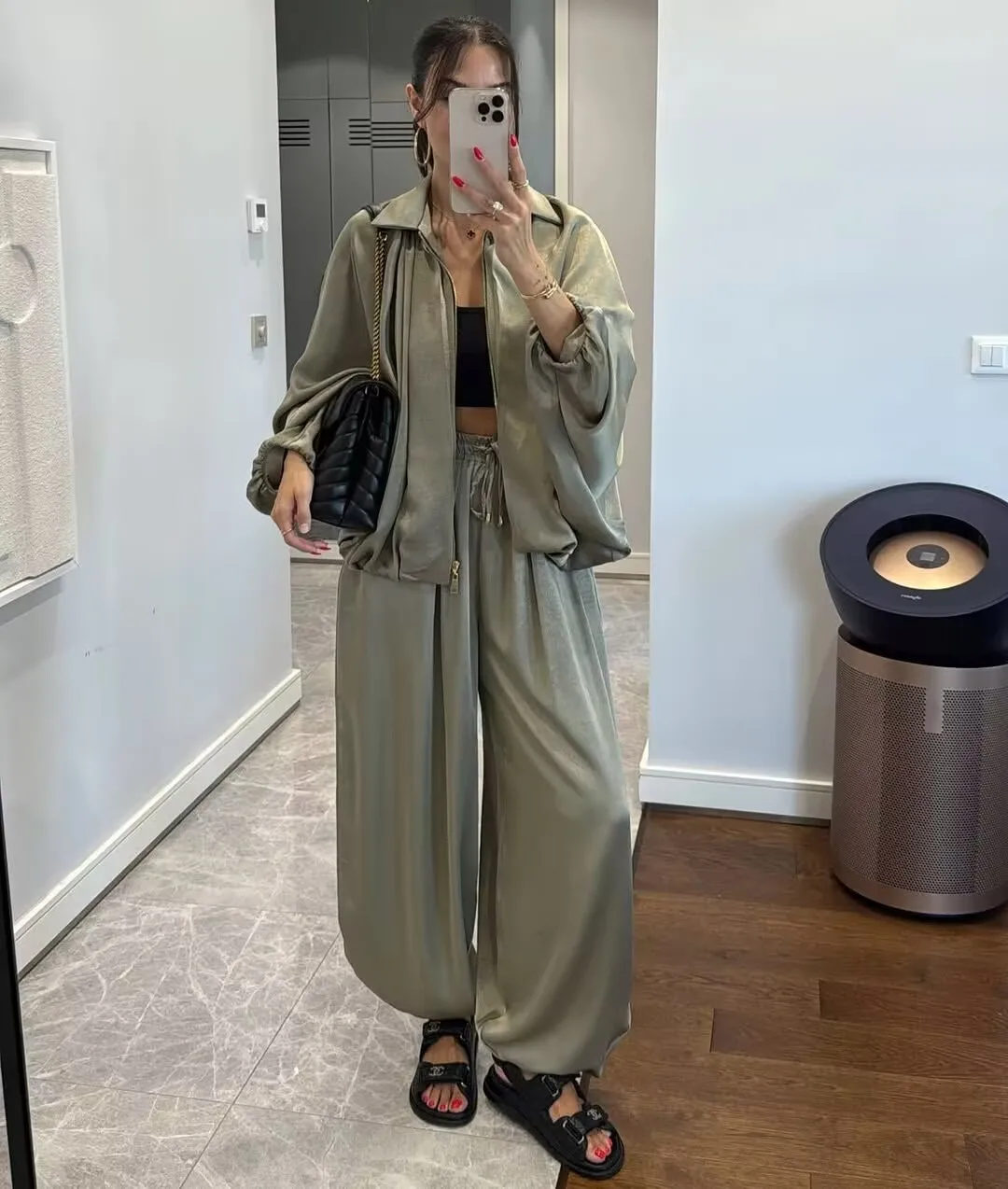 YENKYE Elegant Pleated Green Oversize Bomber Jacket Women Batwing Sleeve Lapel Collar 2025 Spring Coat Street Commuter Lady Top