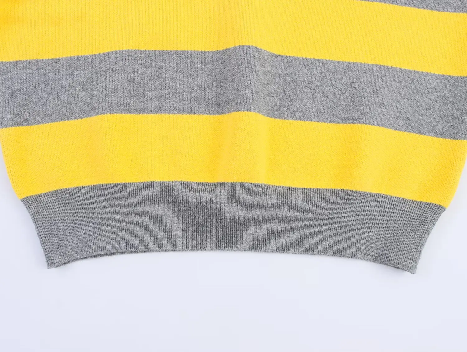 Nlzgmsj 2025 Autumn High Street Chic Women Striped Knitted Sweaters Women Full Sleeve Vintage Style Tops