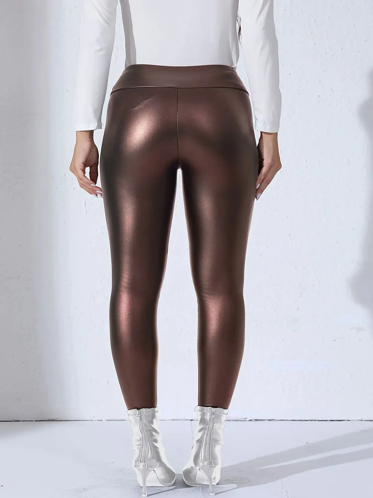 Women PU Leather Fleece-lined Leggings With Pockets Elastic Slim Skinny Pants High Waist Daily Trendy Casual Trousers
