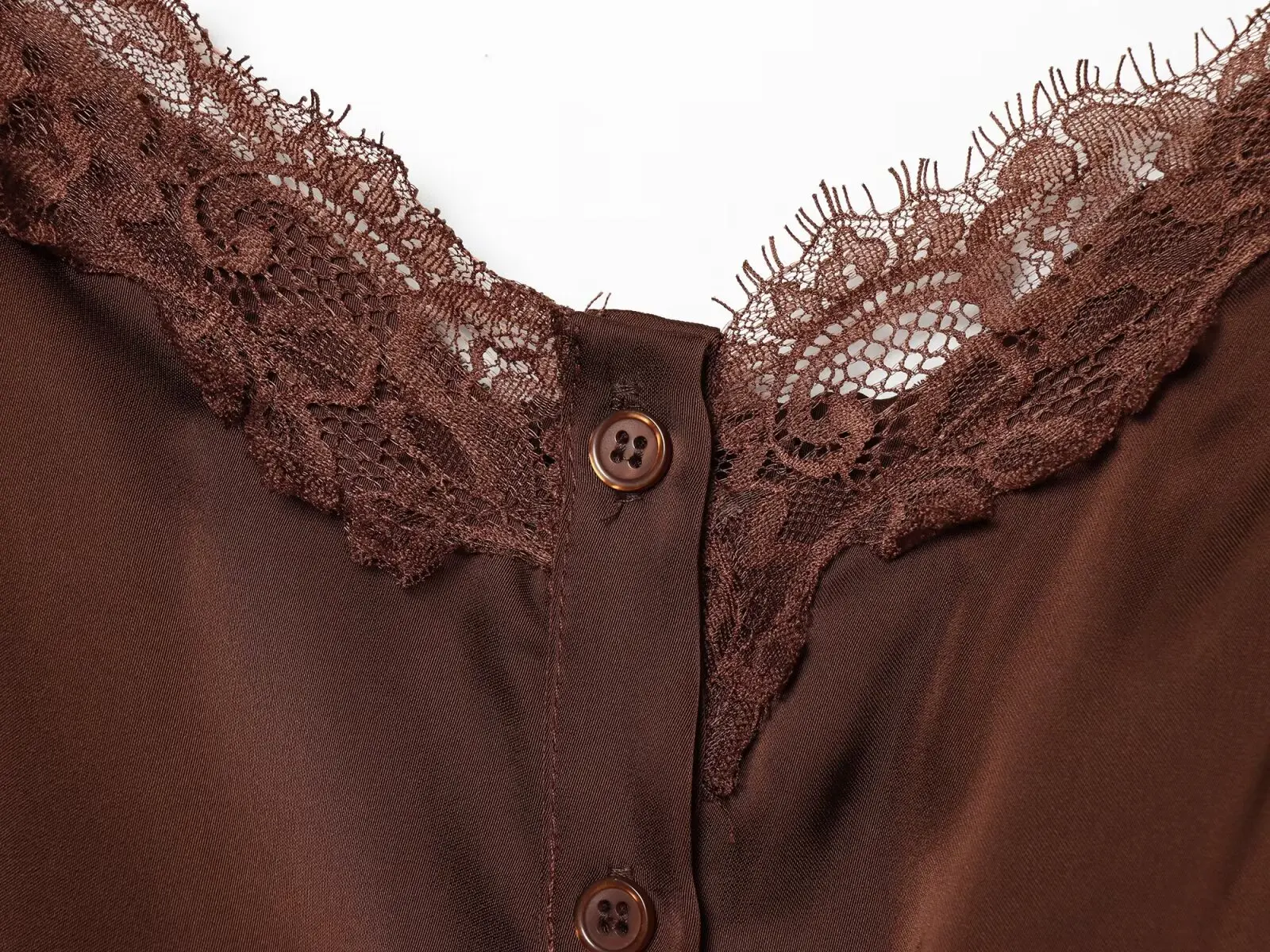 Lace-decorated satin-feel camisole crop top, flowing, sexy open back, 2026 summer new style, tie-waist, comfortable