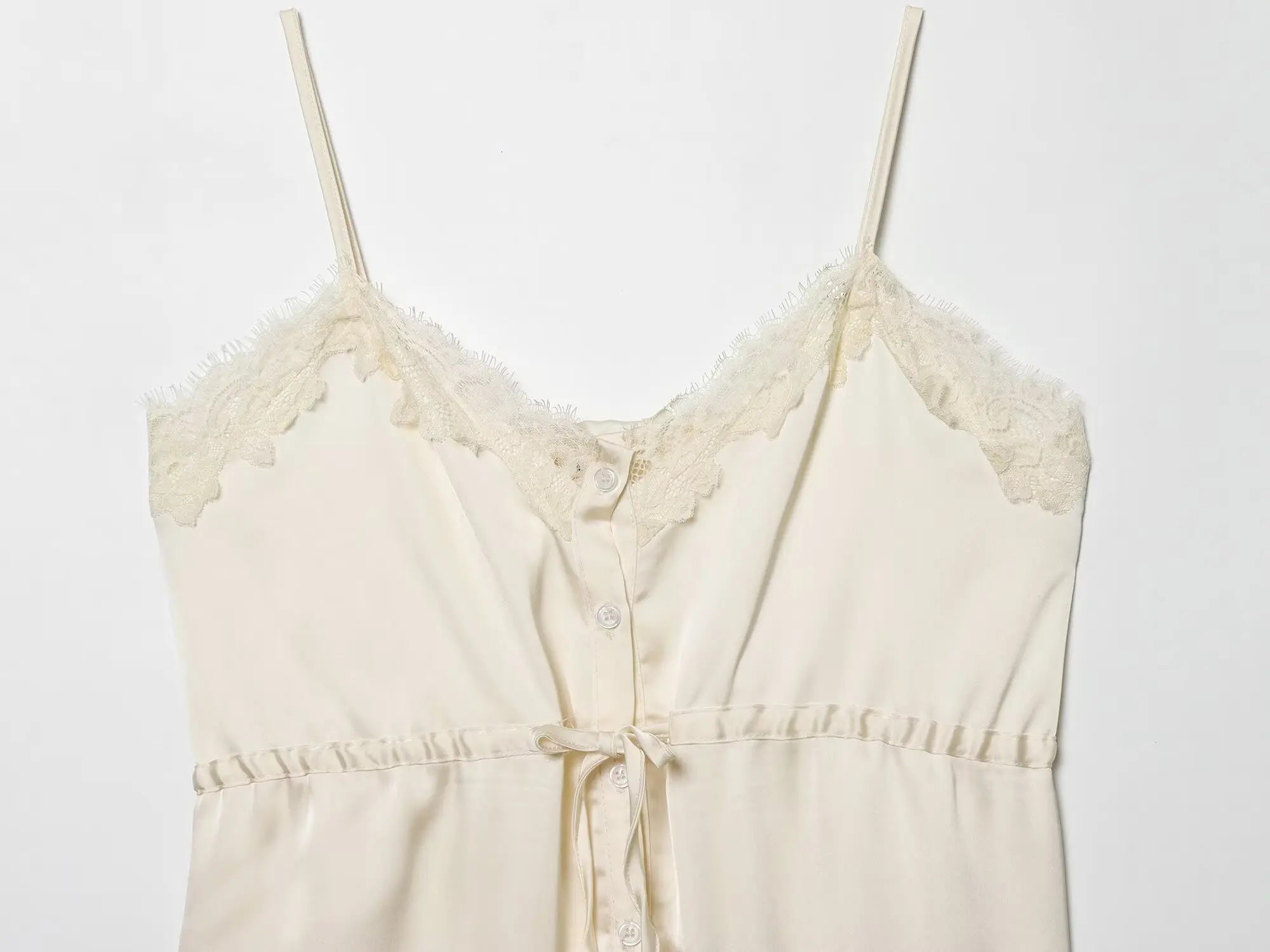 Lace-decorated satin-feel camisole crop top, flowing, sexy open back, 2026 summer new style, tie-waist, comfortable