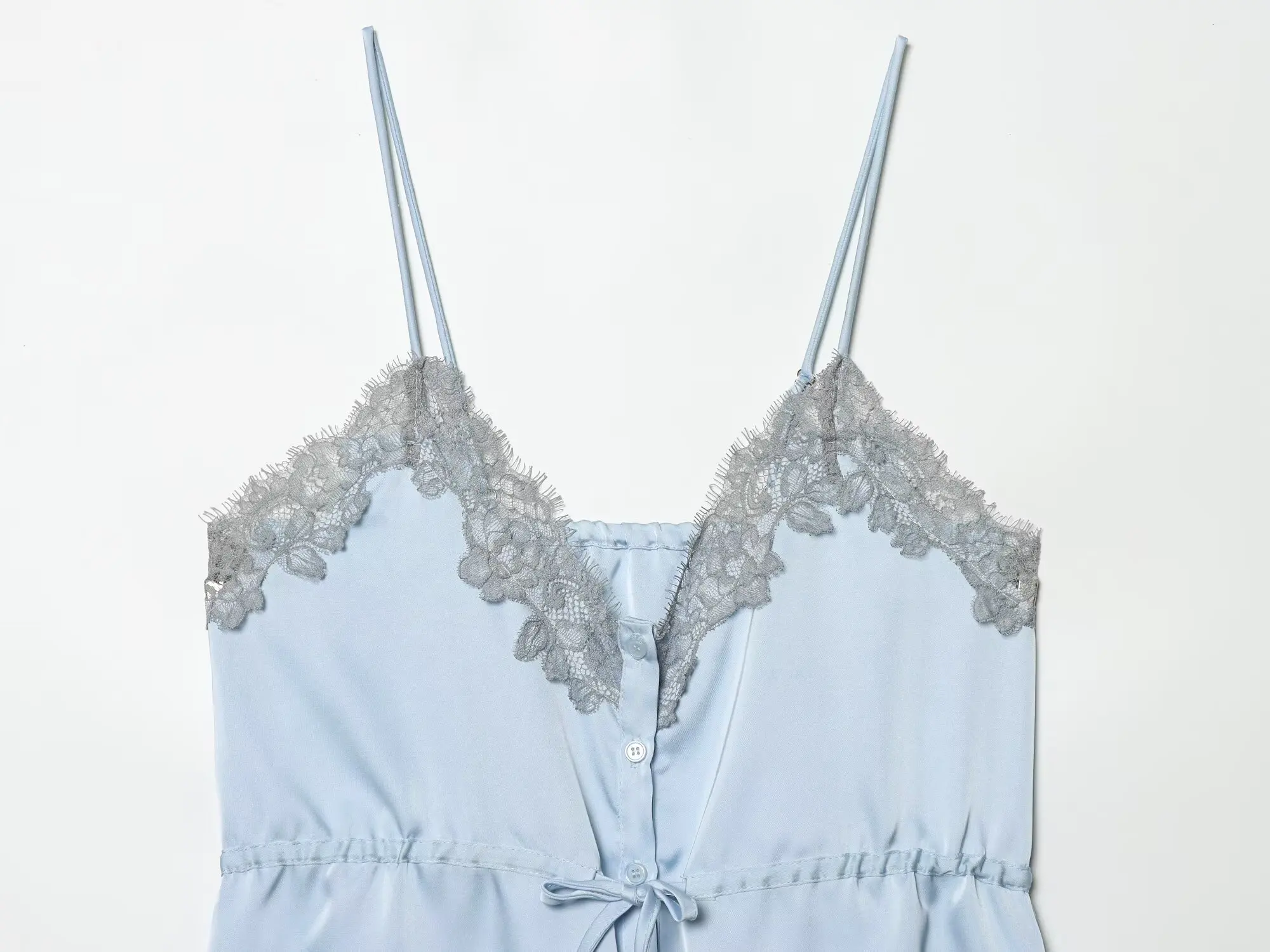 Lace-decorated satin-feel camisole crop top, flowing, sexy open back, 2026 summer new style, tie-waist, comfortable