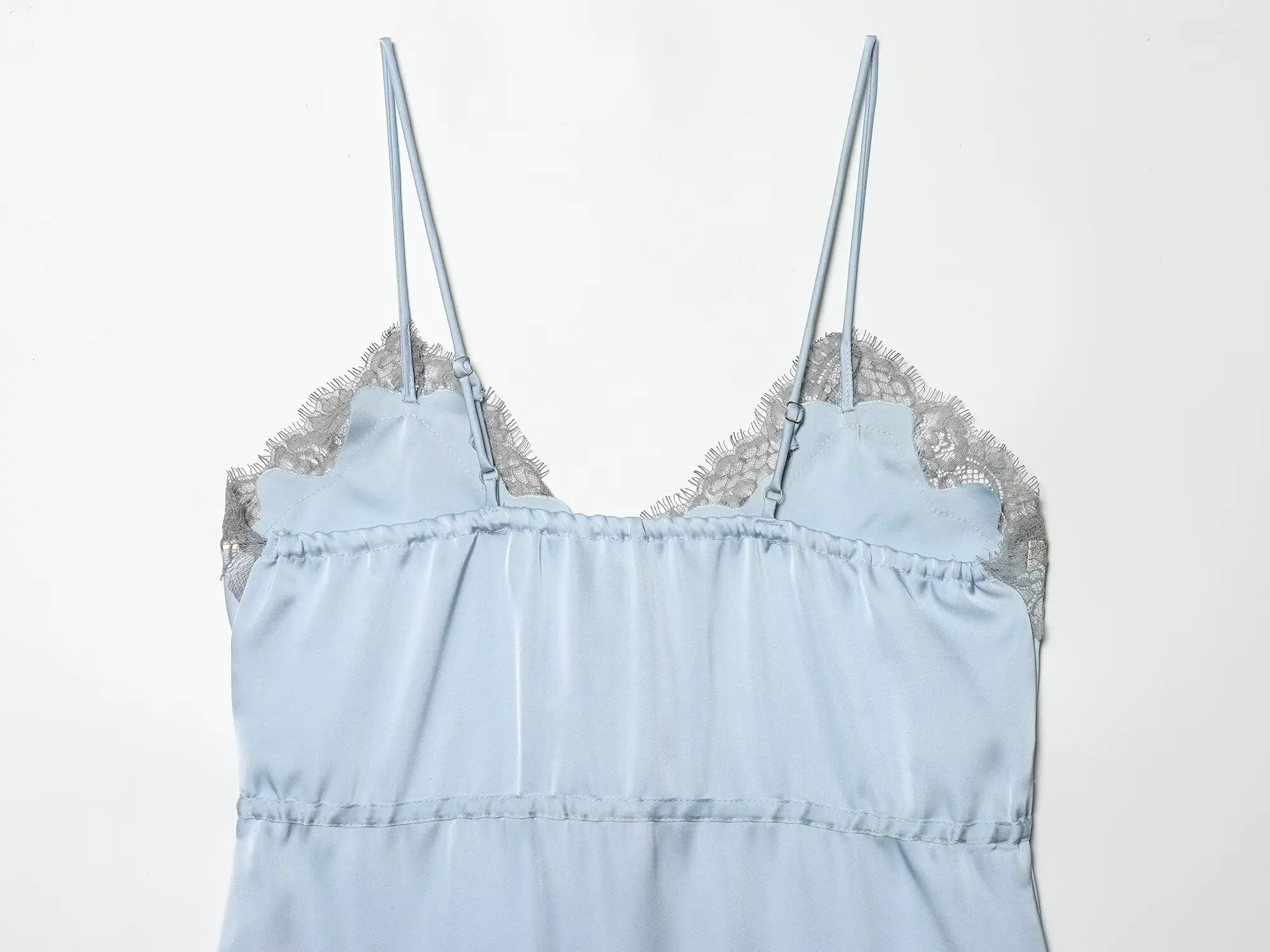 Lace-decorated satin-feel camisole crop top, flowing, sexy open back, 2026 summer new style, tie-waist, comfortable