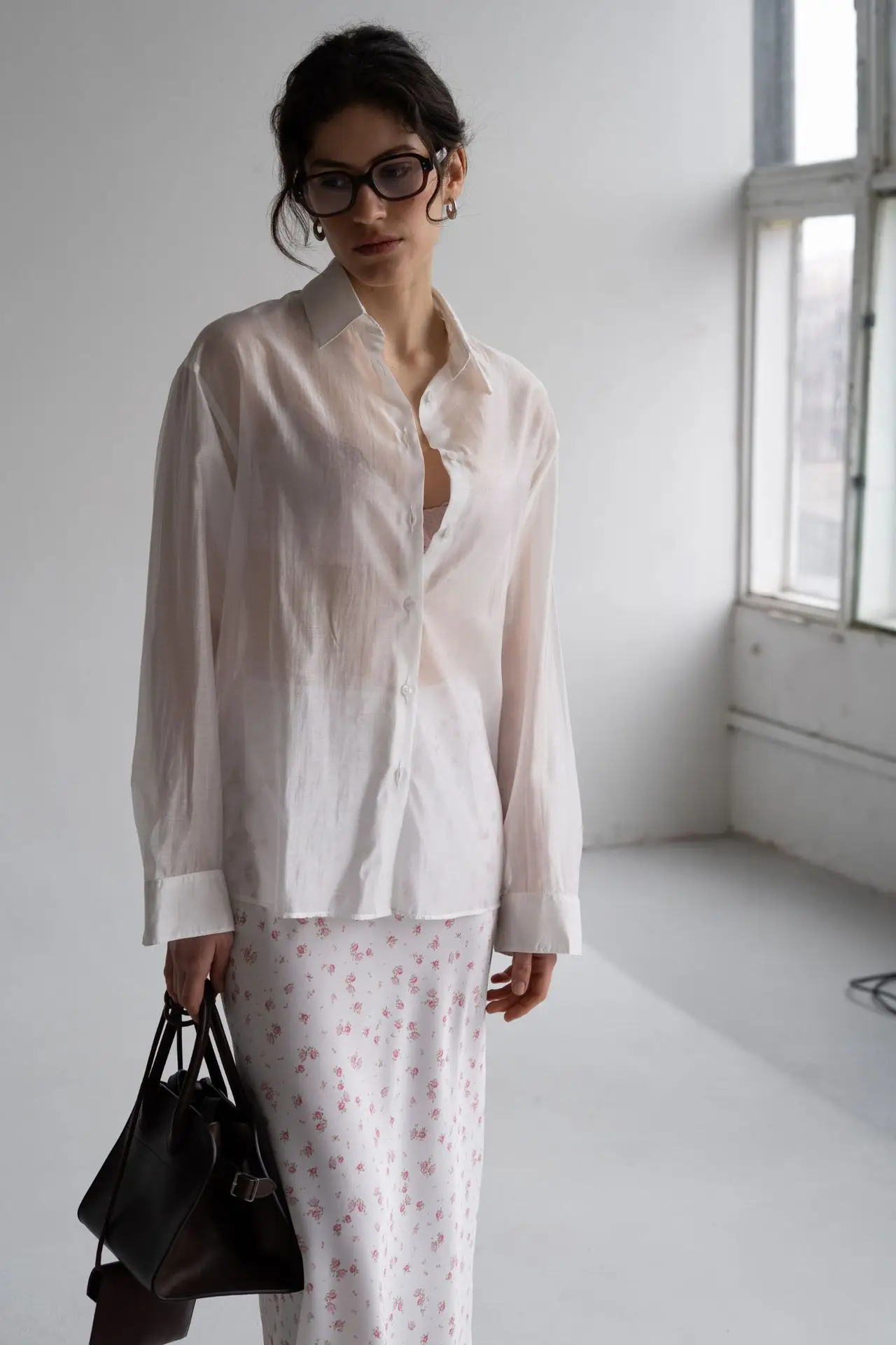Llinar Semi-transparent Shirt Spring Autumn Women's Loose Shirt Office Lady Solid Color Versatile Top Long Sleeved Lyocell Shirt