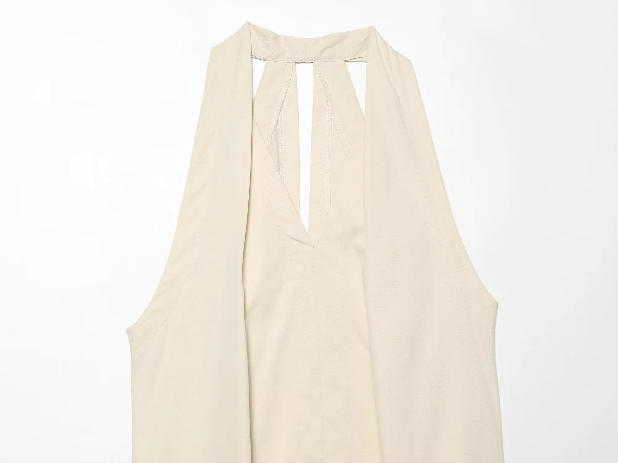 2026 Summer New Stylish Vacation Style Loose Halter V-Neck Tassel Irregular Top