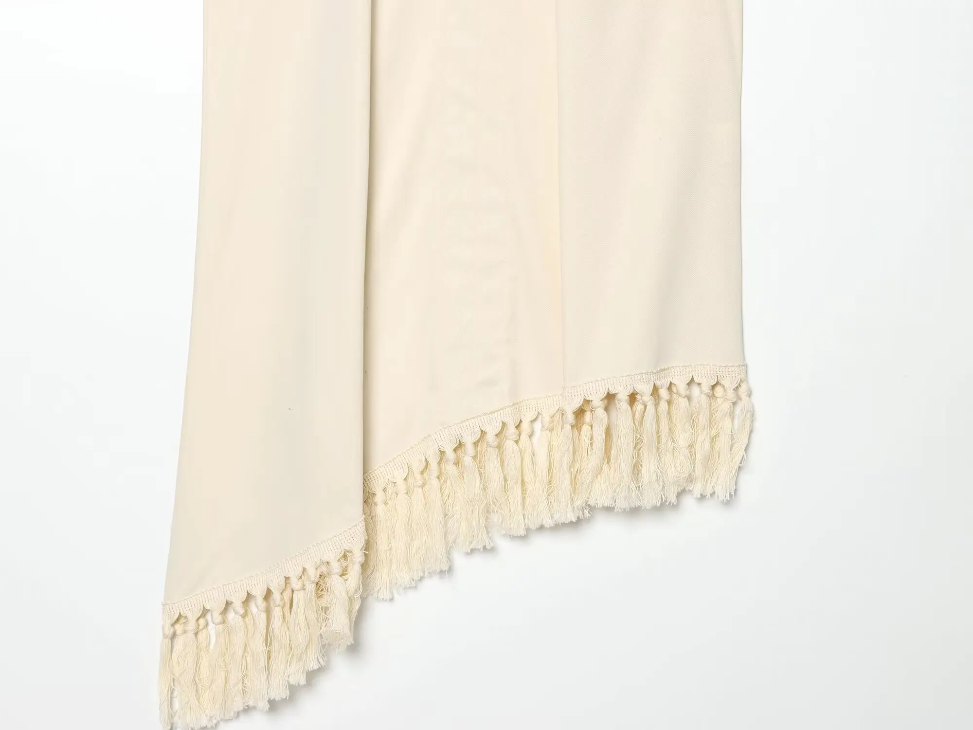 2026 Summer New Stylish Vacation Style Loose Halter V-Neck Tassel Irregular Top