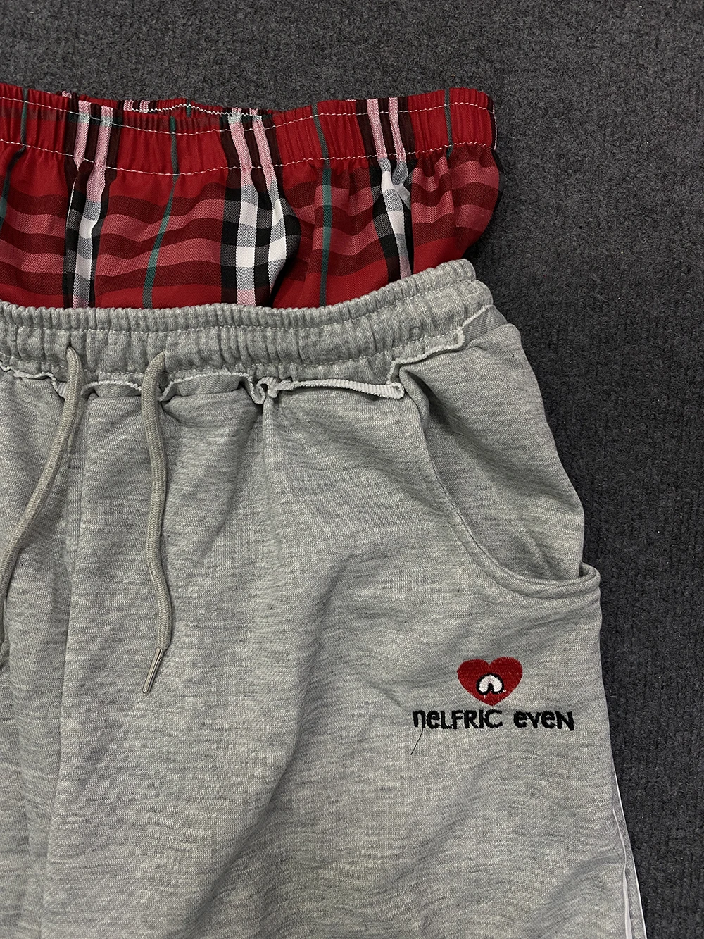 American Retro College Style Loose Fit Two-Piece Set with Double Waist Head Fake Bathroom Pants for Sports Leisure 2025 Fashion