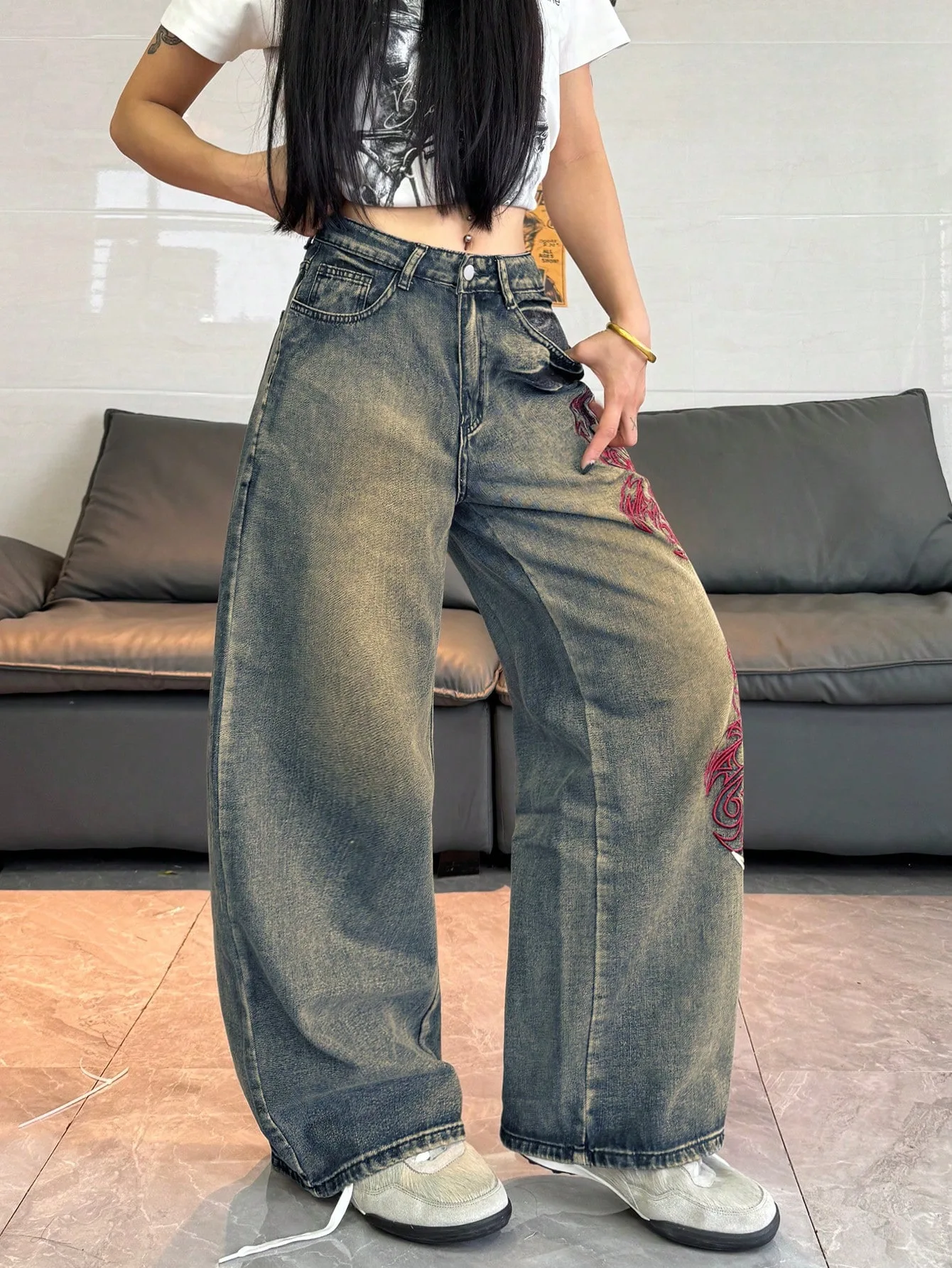 American Street Hot Item Women Vintage Mud Washed Wide Leg Jeans Abstract Side Embroidery High Waist Baggy Y2K Spicy Pants