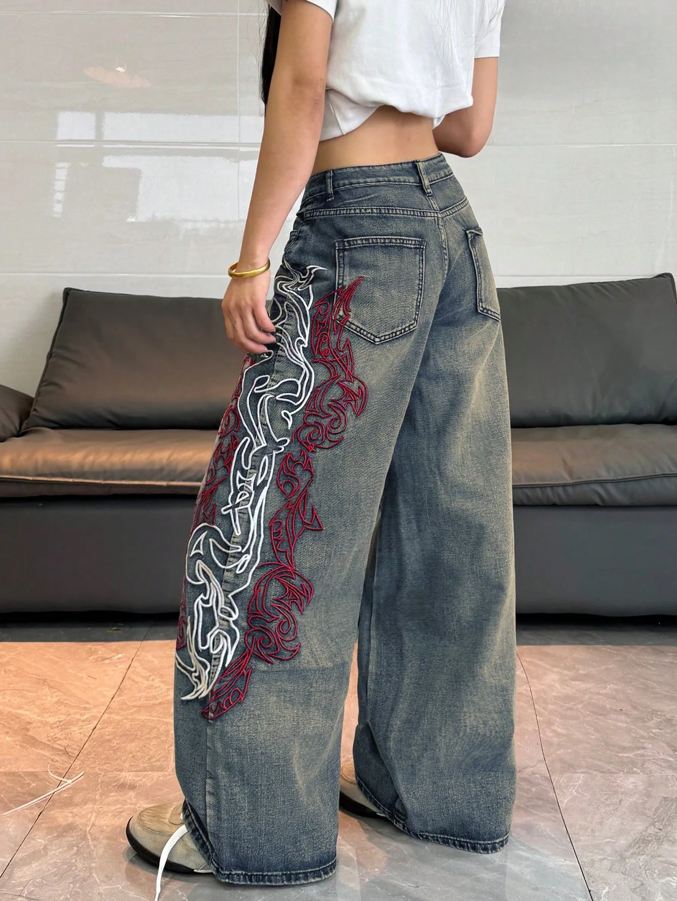 American Street Hot Item Women Vintage Mud Washed Wide Leg Jeans Abstract Side Embroidery High Waist Baggy Y2K Spicy Pants