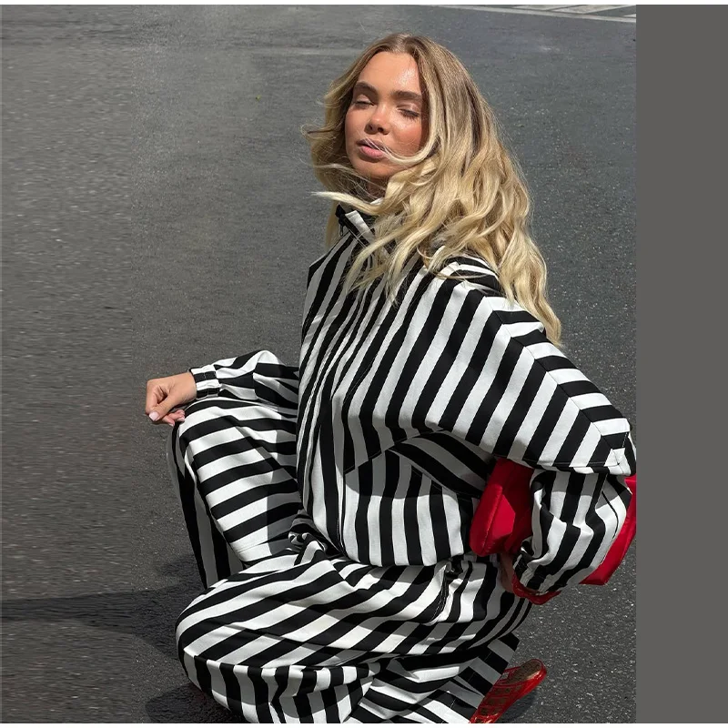 Women's Contrasting Stripe 2 Piece Pant Set Loose Stand Collar Zipper Long Sleeve Coats Wide Leg Pants 2026 Autumn Lady Suit New
