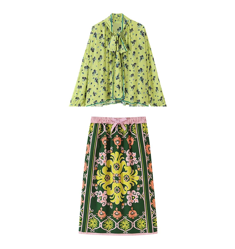 Women's Printed Skirts Set Autumn V-neck Lace-up Long Sleeve Loose Top Mid-waist Elastic Waist Skirt Fashion Casual 2 Piece Set
