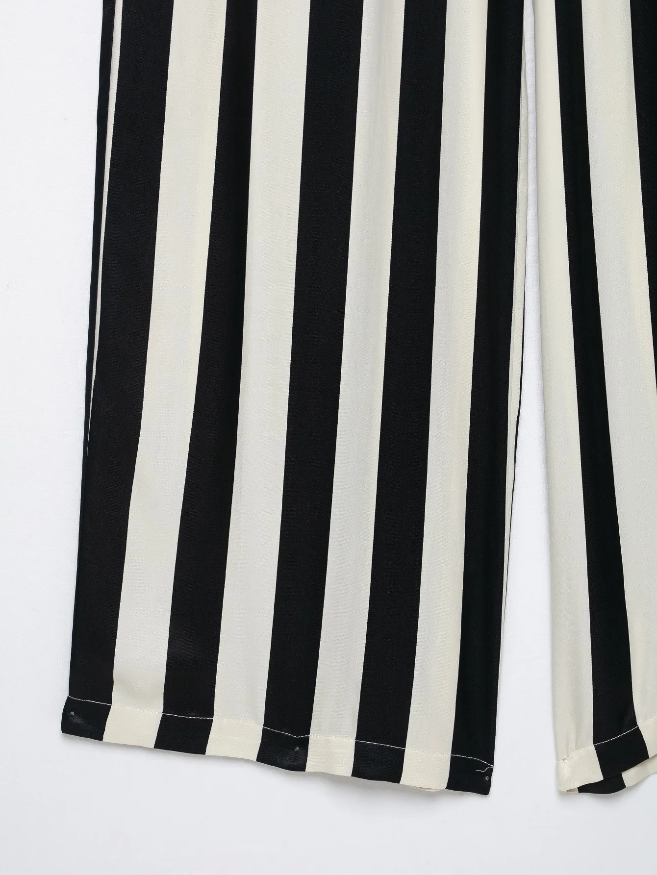 KONDALA Fashion 2026 Fall Striped Patchwork Women Blue Suit Neck-mounted Vest+ Modern Straight Pants Night Party Streetwear Set