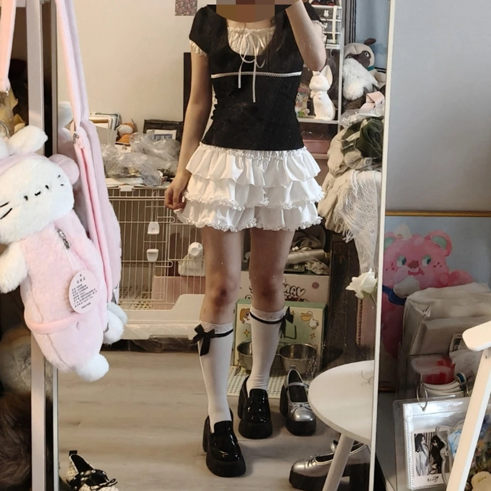 Women Mini Skirts Tiered Ruffles Lolita Built-in Shorts Kawaii Sukapan Skort Gothic Punk Coquette Y2K E-girl Black Lace Gown