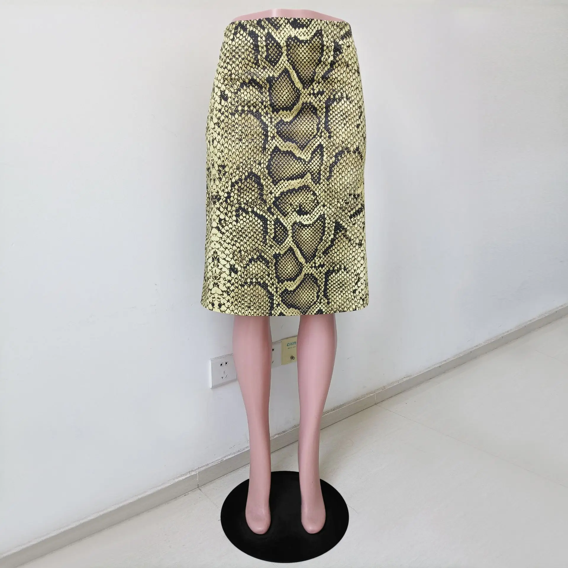 TARUXY Fashion Snake Pattern Straight Skirt For Women High Waist Slim Long Skirt Ins Hot Streetwear Female Skirt Summer New 2025