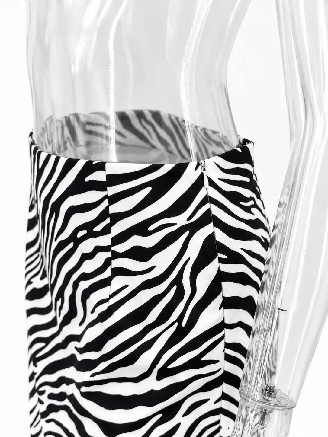 TARUXY Fashion Snake Pattern Straight Skirt For Women High Waist Slim Long Skirt Ins Hot Streetwear Female Skirt Summer New 2025