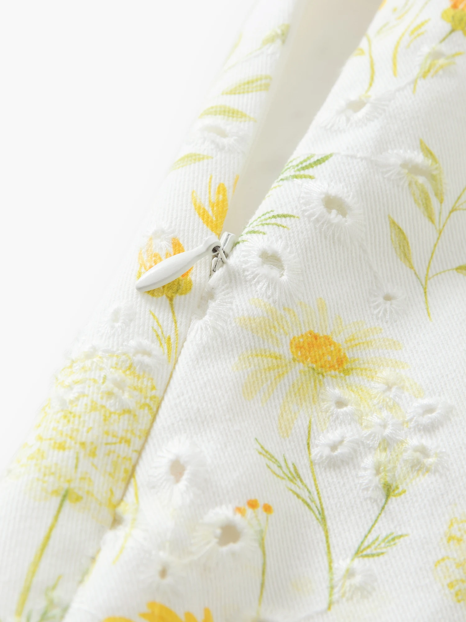 DUSHU 2026 Summer Women High Waist A-Line Mini Skirt 100% Cotton Hollow Out Daisy Print Loose Casual Short Skirt Yellow