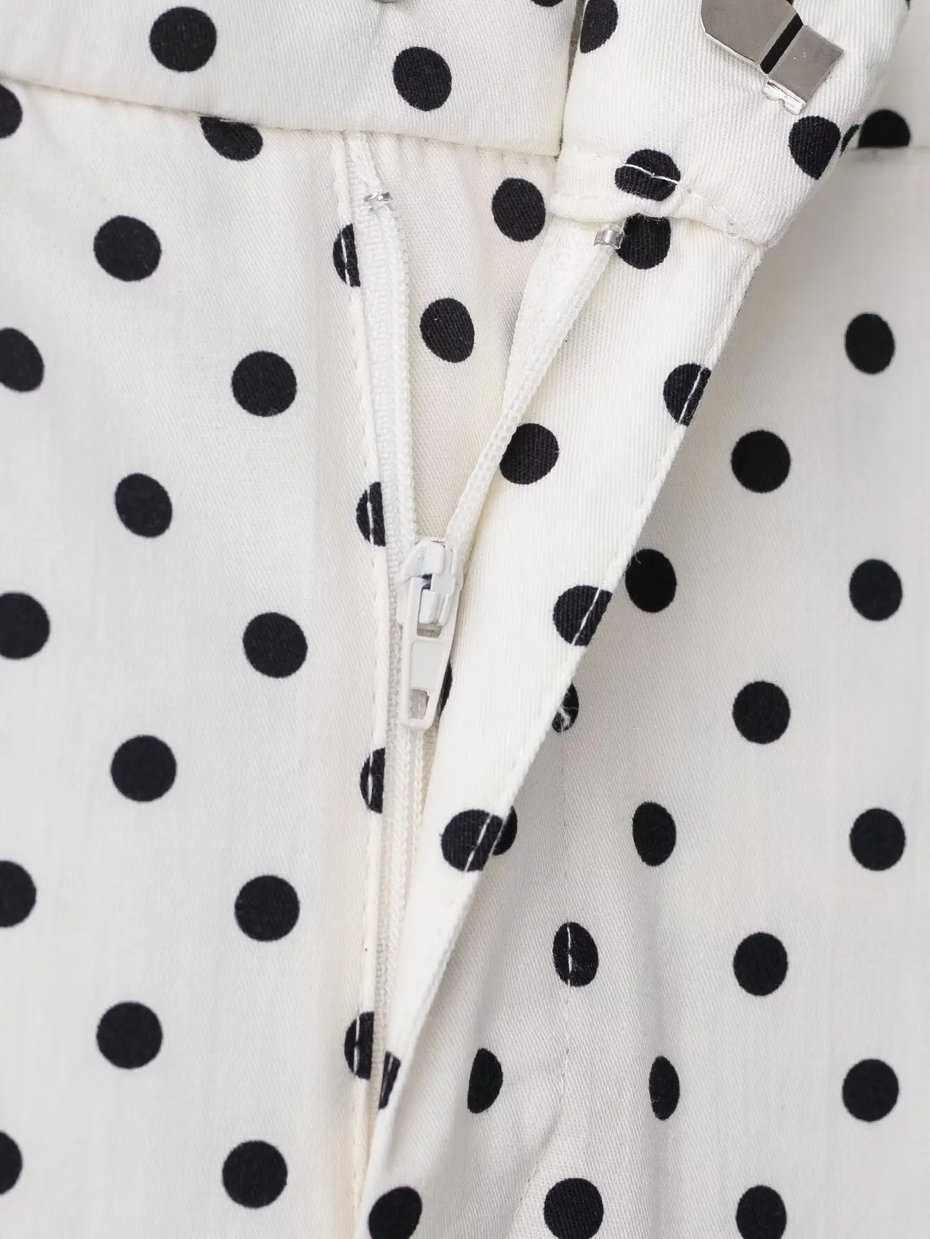 HH Woman Autumn Long Sleeves Turtleneck Zipper With Pockets Drawstring Casual Coats Women Fashion Polka Dot Printed Jacket