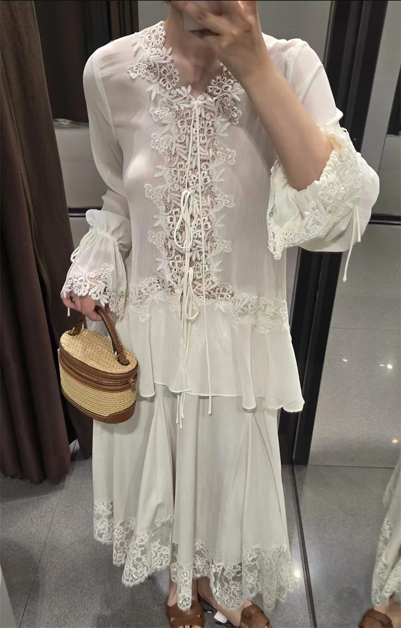 Guobioziy 2026 Women's Shirt Fall New Beige Long-Sleeve Sheer Lace Patchwork Lightweight Romantic Fashionable Unique Flowing