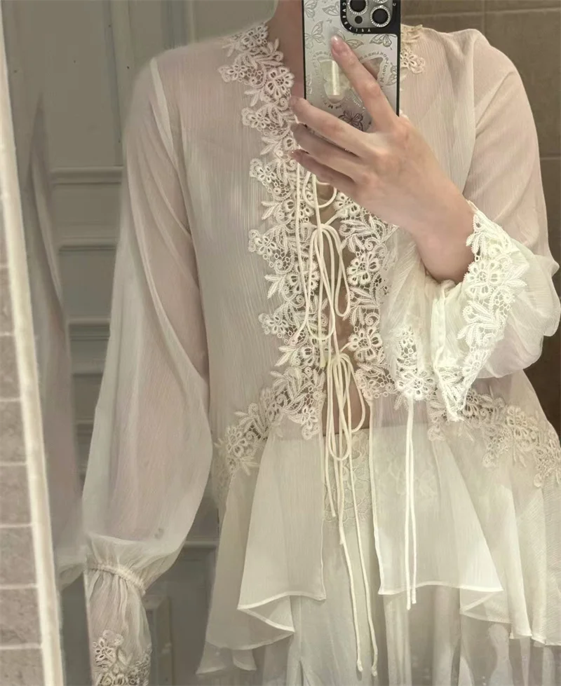 Guobioziy 2026 Women's Shirt Fall New Beige Long-Sleeve Sheer Lace Patchwork Lightweight Romantic Fashionable Unique Flowing