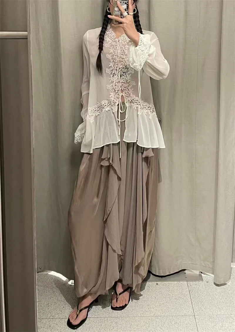 Guobioziy 2026 Women's Shirt Fall New Beige Long-Sleeve Sheer Lace Patchwork Lightweight Romantic Fashionable Unique Flowing