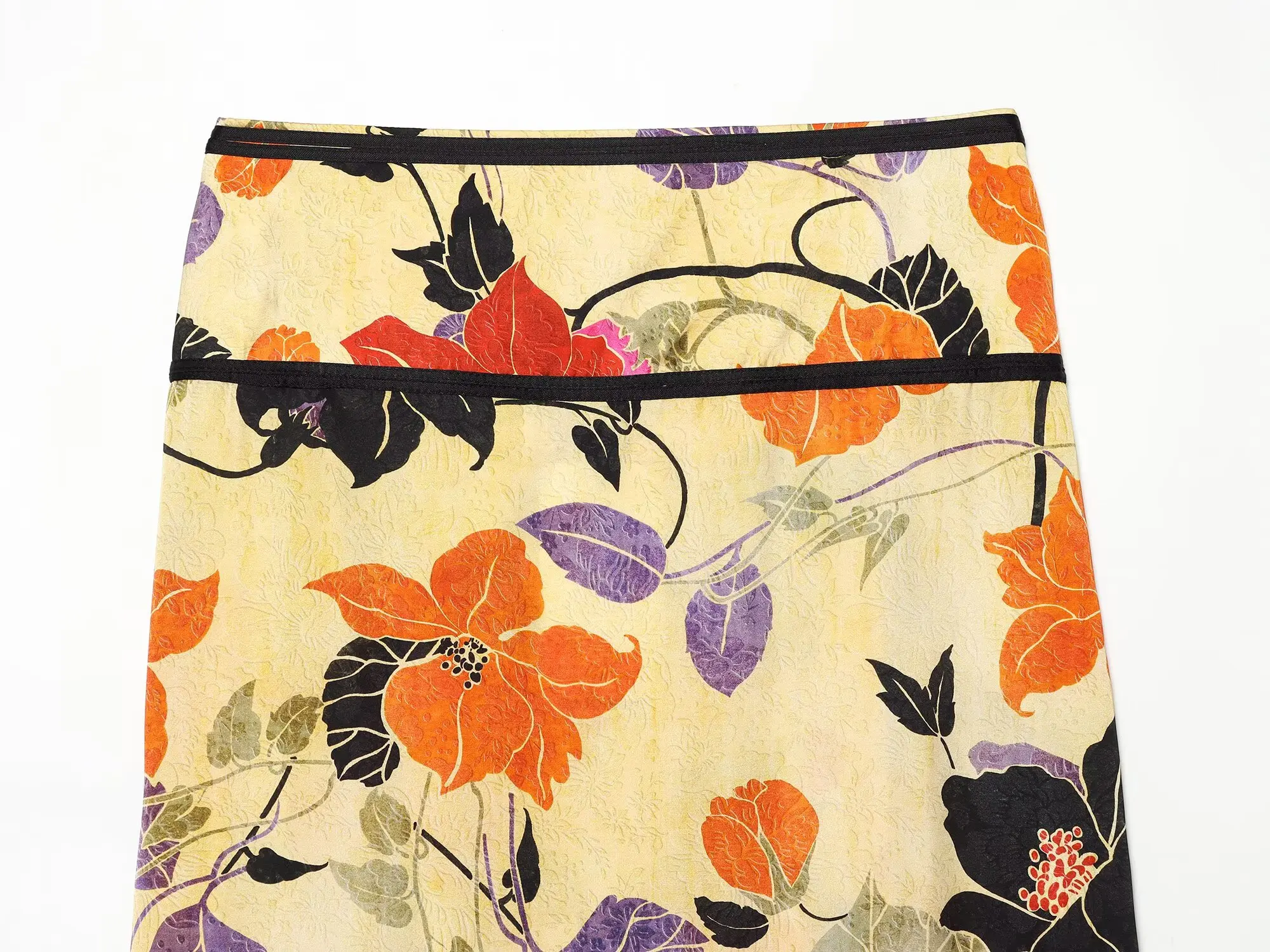 TFMLN Women Vintage Floral Print Midi Skirt Front Split Hem Straight High-Waisted 2026 Summer Pencil Skirt Chic Casual Lady New